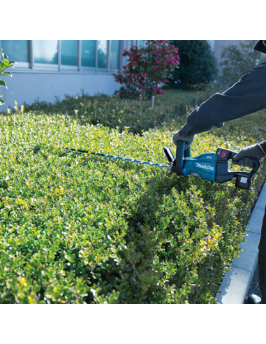 Cortasetos A Batería 18V LXT 75CM Makita *Sin Batería*