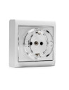 Base Superficie TT Lateral 16 A Famatel